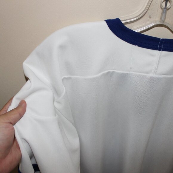 vintage Toronto Maple Leafs CCM Maska jersey XL white blue Made in Canada NHL - Picture 9 of 10